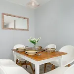 Family Osiedle Rusa By Renters Poznan